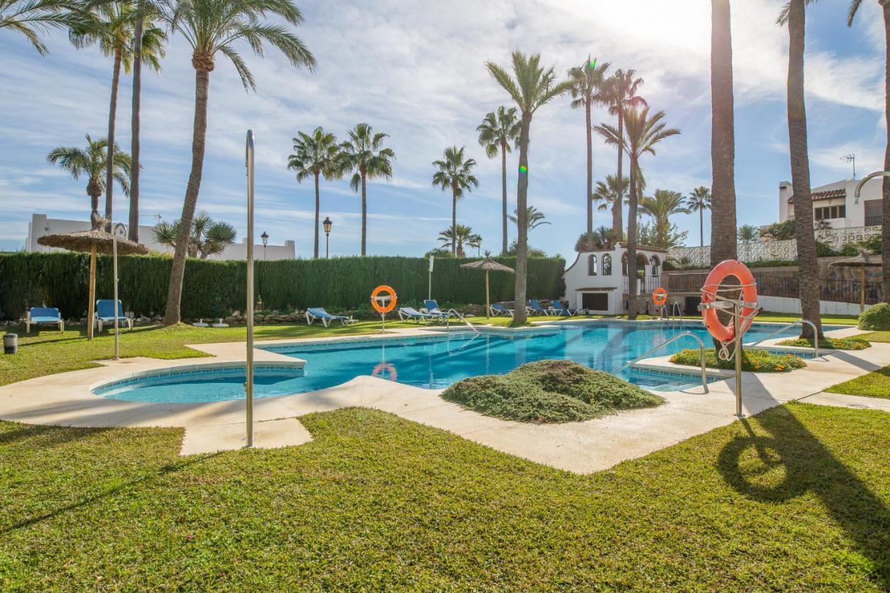 2261-Superb Apt On The Beach, On Duquesa Harbour Manilva Extérieur photo