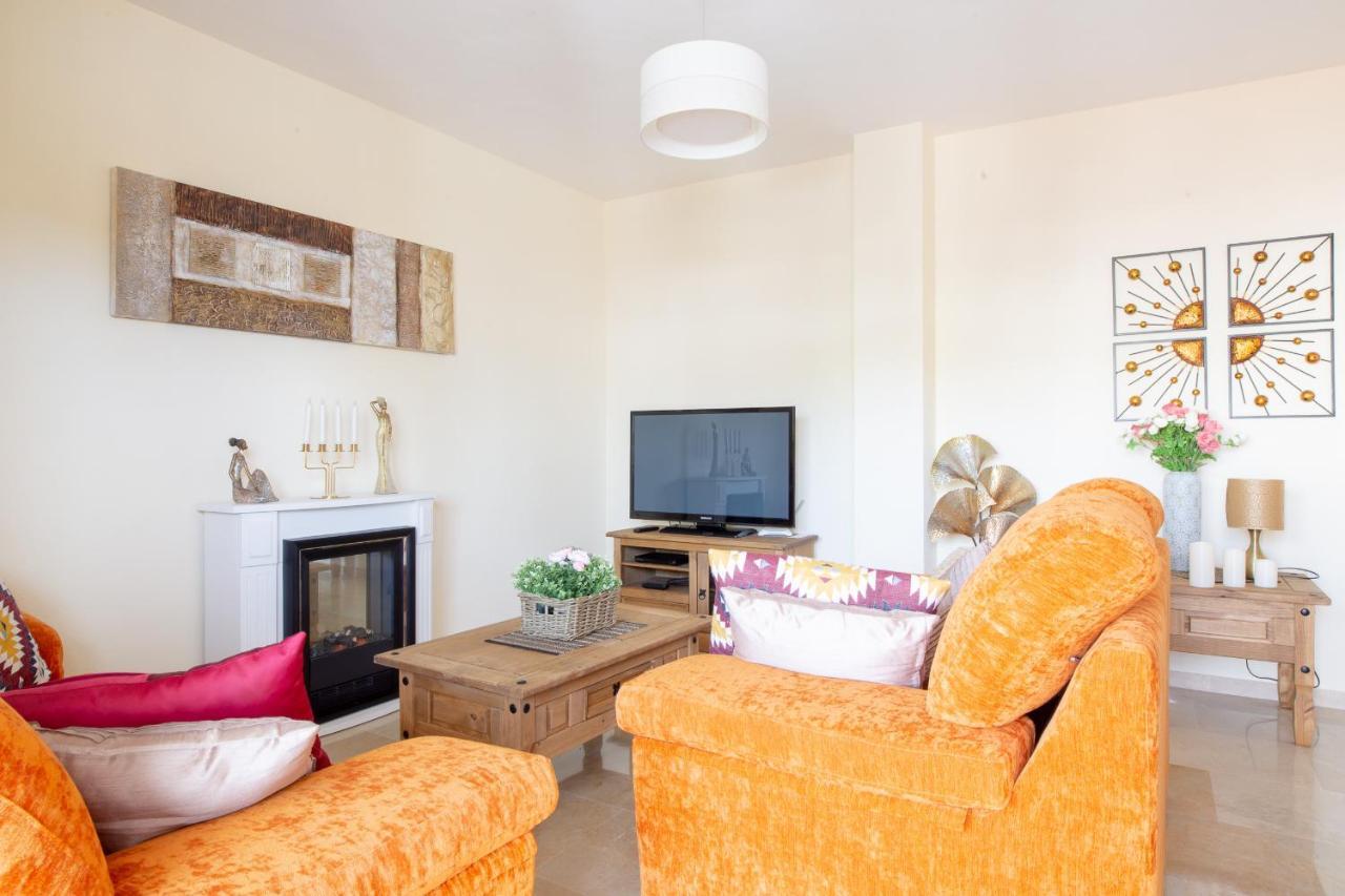 2261-Superb Apt On The Beach, On Duquesa Harbour Manilva Extérieur photo