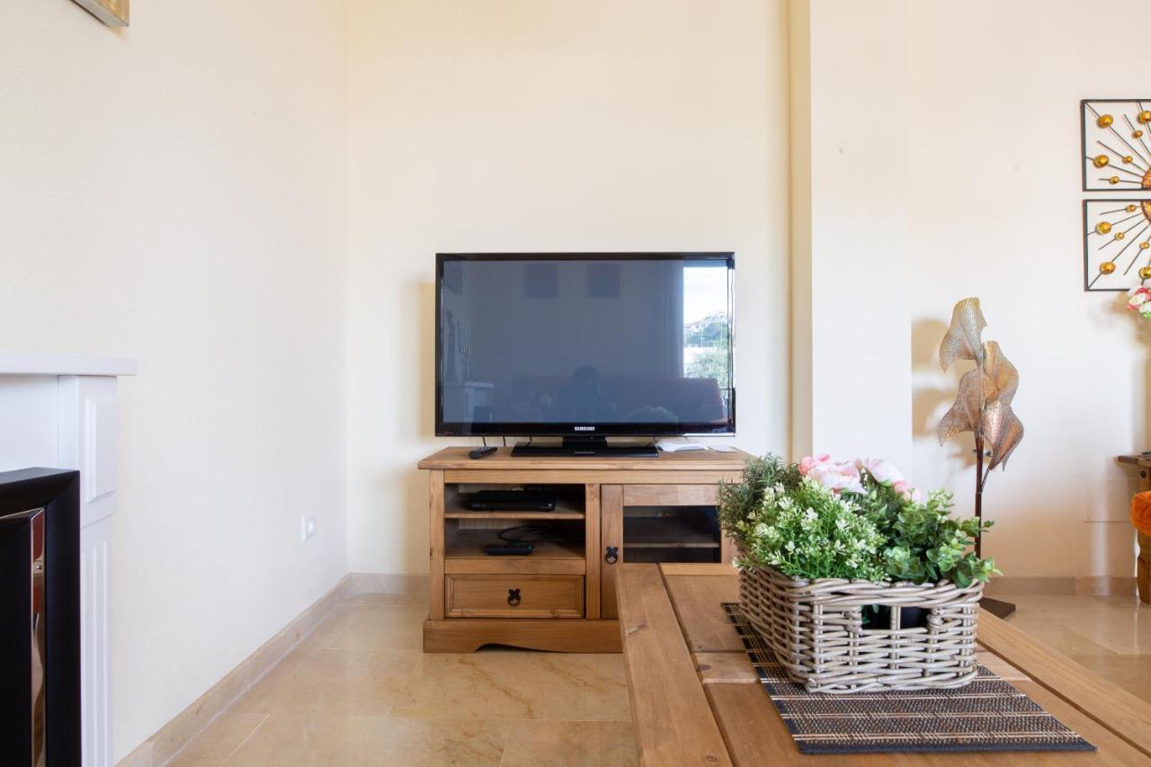 2261-Superb Apt On The Beach, On Duquesa Harbour Manilva Extérieur photo