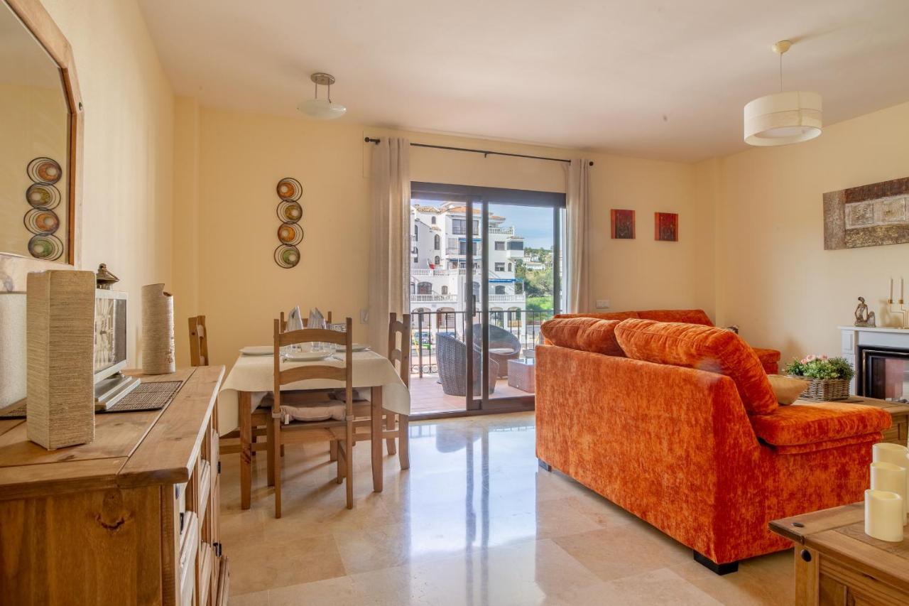 2261-Superb Apt On The Beach, On Duquesa Harbour Manilva Extérieur photo