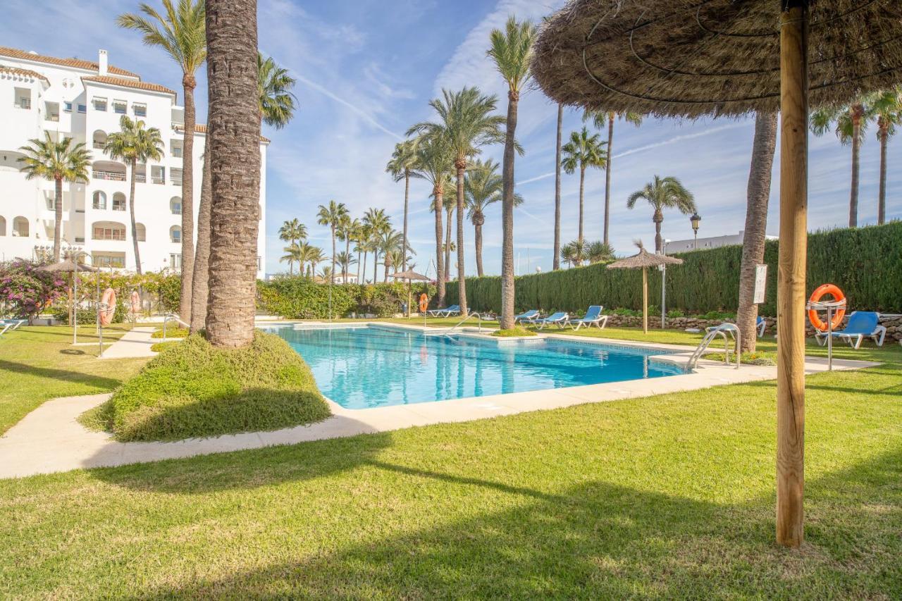 2261-Superb Apt On The Beach, On Duquesa Harbour Manilva Extérieur photo