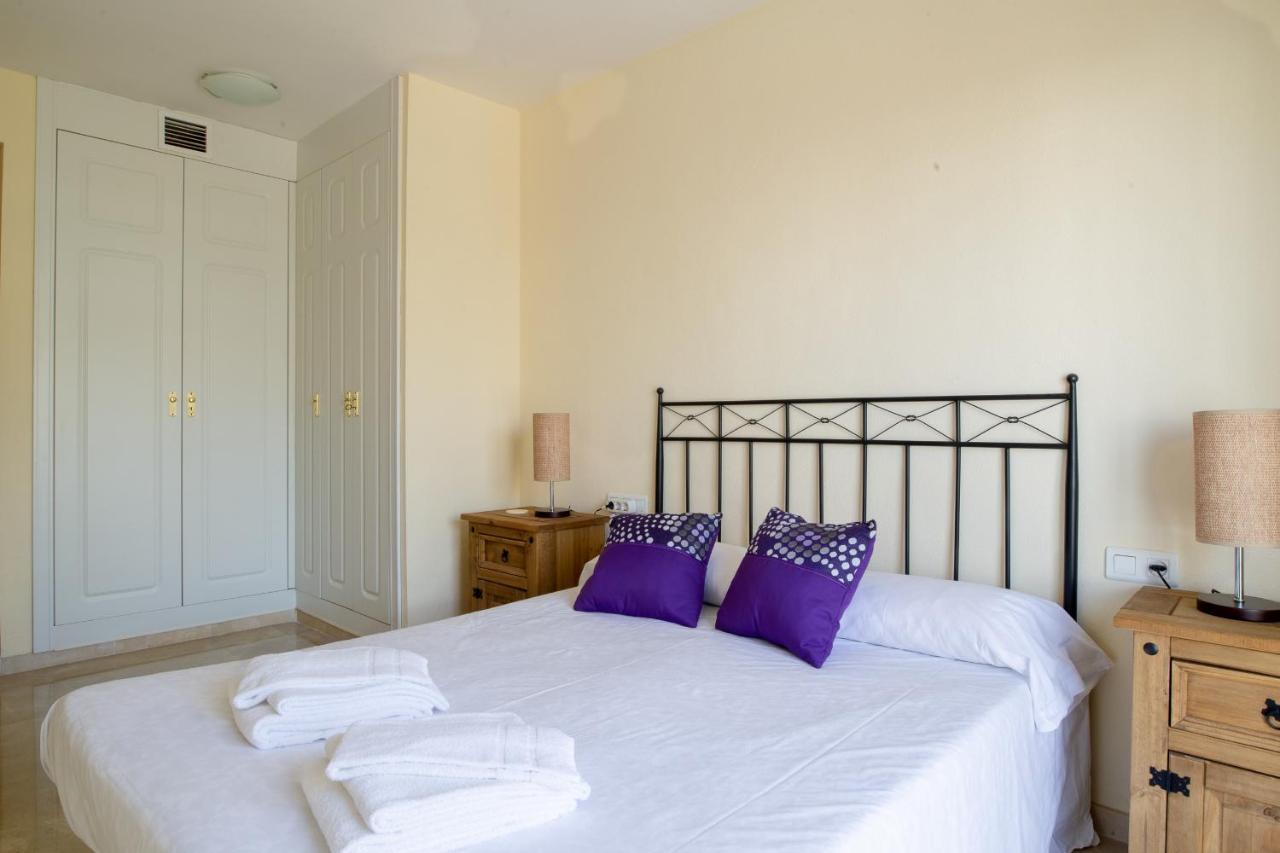 2261-Superb Apt On The Beach, On Duquesa Harbour Manilva Extérieur photo
