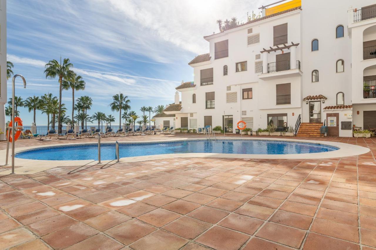 2261-Superb Apt On The Beach, On Duquesa Harbour Manilva Extérieur photo