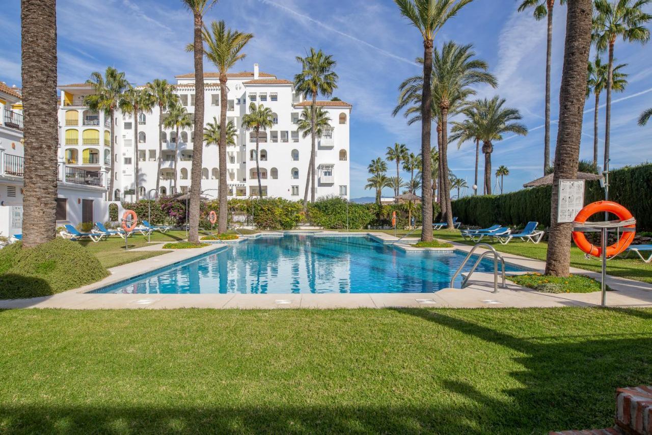2261-Superb Apt On The Beach, On Duquesa Harbour Manilva Extérieur photo